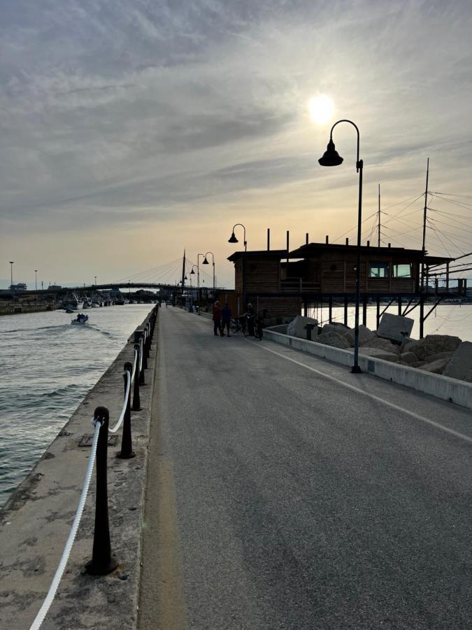 "Casa Incantevole" Fronte Mare Pescara - Appartamento Via Buozzi Екстер'єр фото